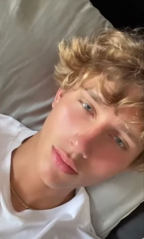 Guys With Blonde Hair And Green Eyes, Blonde Guy Green Eyes, Blue Eyed Blonde Guy, Blond Green Eyes Guy, Blonde Hair And Blue Eyes Boy, Green Eyes Blonde Hair Boy, Boy With Blonde Hair And Green Eyes, Blonde Green Eyes Guy, Blue Eyes Blonde Hair Guys