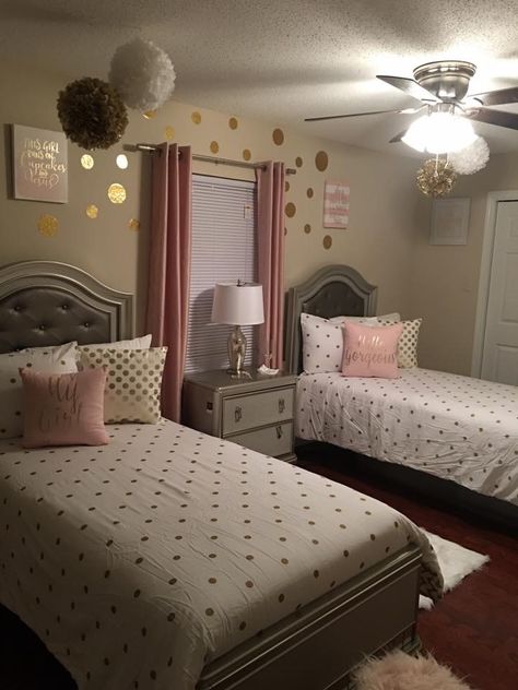 ✨Pinterest @Blessed187✨ Kota Seoul, Siblings Room, Twin Girl Bedrooms, Sister Bedroom, Zimmer Diy, Shared Girls Room, Sister Room, Shared Girls Bedroom, Decor Ikea