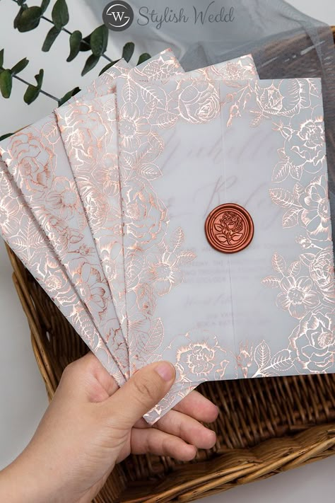 Wedding Invitation Cards Rose Gold, Rose Gold And White Wedding Invitations, Rose Gold Quince Invitations, Fairy Wedding Invitations, Extra Wedding Invitations, Wedding Invitations Rose Gold, Wax Seal Invitations, Luxury Indian Wedding Invitations, Rose Wax Seal