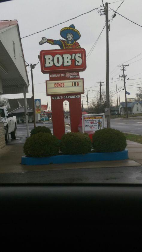 Bob's Drive In Restaurant. Paducah, Kentucky. Drive In Restaurant, Paducah Kentucky, Old Pub, Drive In, Back In The Day, Places Ive Been, Kentucky, Drive, Restaurant