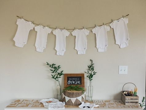 Decorate a Onesie Station. My husband and I cut out our own woodland animal stencils for guests to create the most darling onesies! Decorate A Onesie, Simple Baby Shower Decorations, Onesie Decorating Station, Onesie Station, Animal Stencils, Onesie Decorating, Baby Shower Boho, Boy Baby Shower Ideas, Baby Shower Invitaciones