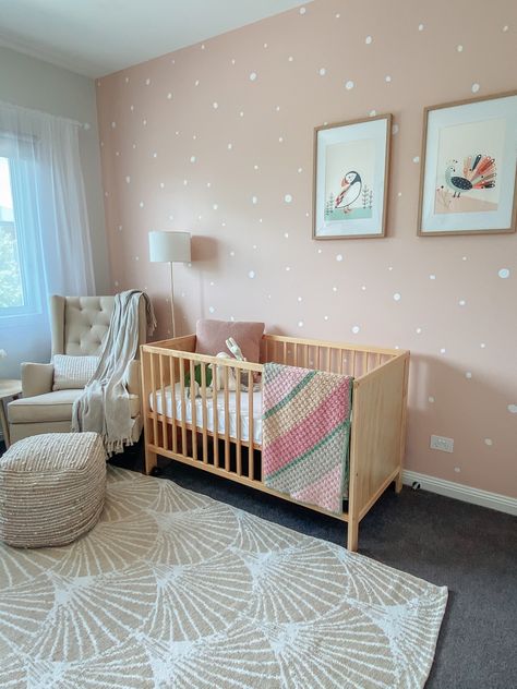 Baby Girl Room Wall Painting Ideas, Baby Girl Nursery Wall Paint Ideas, Toddler Girl Accent Wall, Nursery Pink Accent Wall, Baby Girl Room Paint Ideas, Pink Nursery Accent Wall, Pink Accent Wall Nursery, Bedroom Toddler Girl, Boho Pink Nursery