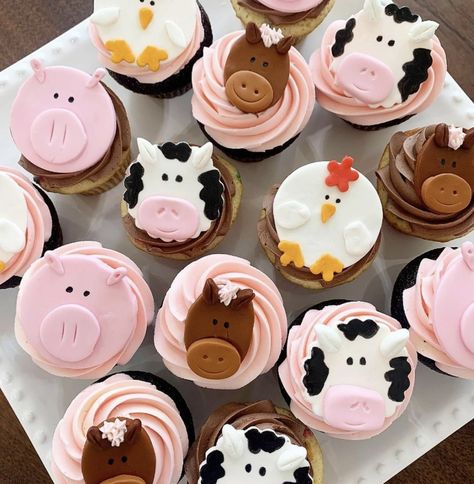 Oink Baa Moo Im Two Cupcakes, Pink Farm Cupcakes, Oink Moo Cockadoodle Doo Birthday Cake, Diy Farm Animal Cupcakes, 2nd Birthday Party For Girl Farm Theme, Pink Cow Cupcakes, Pink Farm Birthday Party Cake, Pink Baa Moo I’m Two, Pink Farm Themed Birthday Party