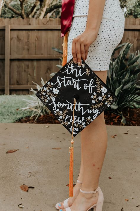 Cap Designs For Graduation College, Graduation Hat Designs Art, Mortarboard Decoration Ideas, Cute Senior Cap Ideas, The Start Of Something New Grad Cap, Hair School Graduation Cap, Simple Cap Ideas For Graduation, Decorate Cap For Graduation High School, Grad Hat Decoration Ideas