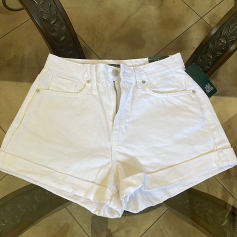 White Shorts Outfit Summer, White Shorts Outfit, God Clothes, Shorts Aesthetic, Kids Summer Dresses, Summer Shorts Outfits, Tie Dye Denim, White Denim Shorts, High Waisted Jean Shorts