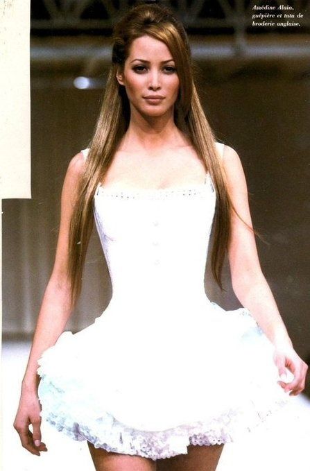 DUDA on X: "christy turlington for alaïa’s spring 1992 fashion show ˚ʚ♡ɞ˚ https://t.co/yOTOsf5myn" / X 1992 Fashion, Models 90s, 90s Runway Fashion, Vintage Runway, 90s Model, 90s Supermodels, Azzedine Alaia, 90s Models, Model Inspo