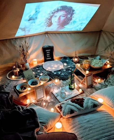 Tent Night With Friends, Aesthetic Tent Ideas, Campout Sleepover Ideas, Bell Tent Party Ideas, Aesthetic Tent Camping, Backyard Tent Sleepover Ideas, Aesthetic Tent Sleepover Ideas, Tent Sleepover Ideas Outside, Tent Projector Movie Night