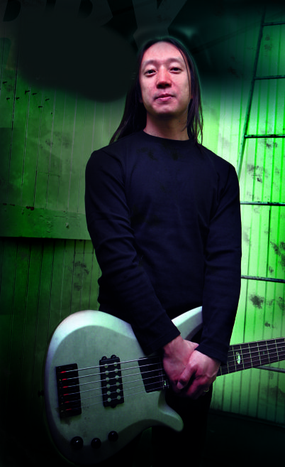 Former Yamaha artist John Myung from Dream Theater and his signature Yamaha bass... John Myung, Dream Theater Band, Yamaha Bass, Yamaha Guitar, Bass Players, Bass Guitarist, Dream Theater, Artists And Models, Jazz Band