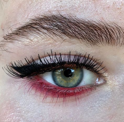 Simple Red Makeup Ideas, Casual Red Eyeshadow, Red Album Makeup, Red Makeup Under Eyes, Red Under Eye Makeup Grunge, Red Under Eyes Makeup, Clancy Tour Makeup, Green Eyes Red Eyeshadow, Simple Black And Red Makeup Looks