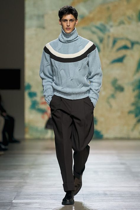 Hermès Fall 2022 Menswear Collection | Vogue Menswear Runway, Mens Editorial, Hermes Men, Knit Men, Knitwear Fashion, Menswear Fashion, Winter Trends, Mens Winter Fashion, Fall 2022