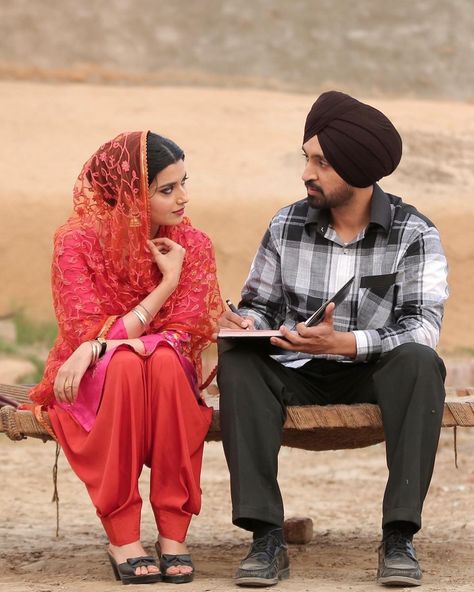 Couple Pic Hd, Indian Army Special Forces, Instagram Black Theme, Nimrat Khaira, New Hd Pic, Best Couple Pictures, Couple Dps, Army Special Forces, Punjabi Couple