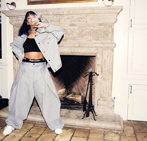 Look Hip Hop, Looks Hip Hop, Looks Rihanna, Aaliyah Style, Rihanna Outfits, Rihanna Looks, 90s Inspired Outfits, 90s Hip Hop Fashion, Rihanna Style