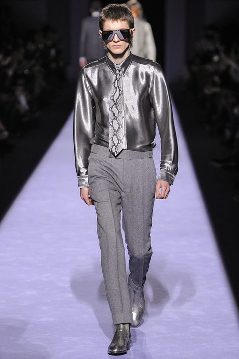 Tom Ford m RF18 0032 #silver #menswear #fashion #shiny  #tonsurton Kai Fashion, Tom Ford Menswear, Men Pose, Silver Outfit, Toms Shoes Outfits, Satin Clothing, Masc Fashion, Silver Outfits, Fashion Inspiration Board