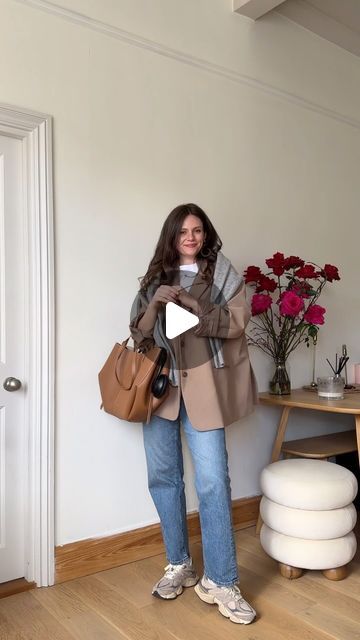 jessica chelsea hamilton. on Instagram: "get dressed with me to take myself on a little coffee shop date ☕️

hopefully a croissant, coffee & a journalling session can help calm the brain 🤍🥐📝

as always - everything will be linked in my bio but any questions let me know & I am a uk size 10-12 🫶🏻

the bag is from @polene_paris and I’m in love with it *gifted

thank you for watching & let me know what you think of this outfit 

Xxxx" Polene Outfit, Polene Bag Outfit, Polene Paris Bag, Coffee Shop Date, Croissant Coffee, Polene Bag, Little Coffee Shop, Get Dressed With Me, Date Outfits