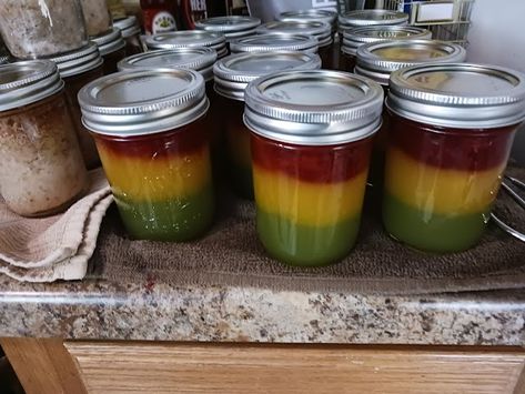 Delicious Homemade Pineapple Scrap Jelly: A Sweet and Sustainable Recipe Discard Crackers, Homemade Nacho Cheese Sauce, Homestyle Cooking, Homemade Scalloped Potatoes, Homemade Mustard, Homemade Nachos, Cheesy Snack, Cheesecake In A Jar, Summer Vegetables