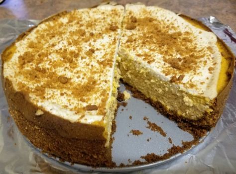 Olive Garden Pumpkin Cheesecake | Genius Kitchen Olive Garden Pumpkin Cheesecake Recipe, Olive Garden Pumpkin Cheesecake, Seasoned Sour Cream, Pumpkin Cheesecake Recipes, Cheesecake Mousse, Raspberry Mousse, How To Make Cheesecake, Baking Stone, Ginger Snap Cookies