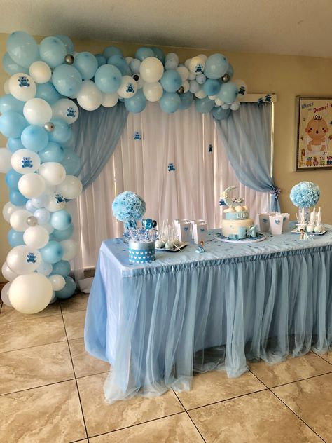 Boy Baby Shower Centerpieces, Idee Babyshower, Baby Shower Deco, Baby Shower Decorations For Boys, Birthday Balloon Decorations, Boy Baby Shower Themes, Fiesta Baby Shower, Boy Decor, Baby Boy Birthday