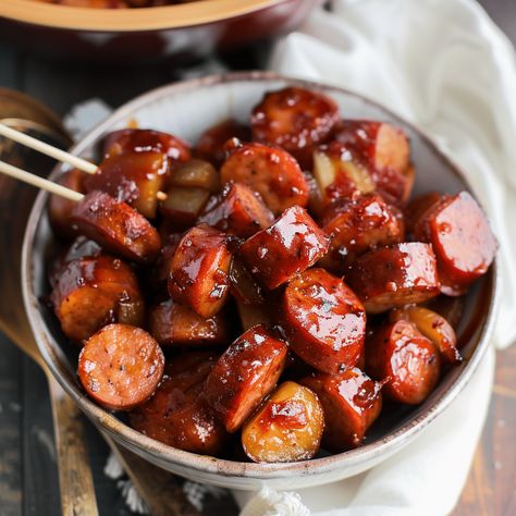 How To Make Easy Slow Cooker Apple Kielbasa Bites Kielbasa Crock Pot Recipes, Slow Cooker Apple Kielbasa Bites, Crock Pot Kielbasa Recipes, Apple Kielbasa Bites, Apple Kielbasa, Slow Cooker Ravioli Lasagna, Slow Cooker Ravioli, Kielbasa Bites, Slow Cooker Bacon