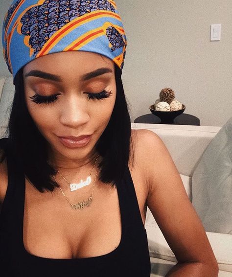 Saweetie Makeup, Icy Girl, Selfie Inspo, Ideal Life, Hair Wraps, Symbolic Tattoos, Flawless Makeup, Girls Makeup, Head Wrap