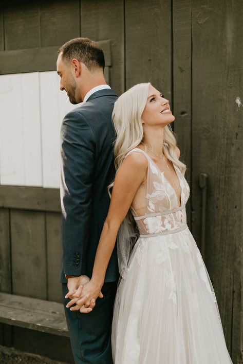 Wedding First Look, Bride Groom Photos, Wedding Picture Poses, Beach Wedding Photography, Wedding Photography Styles, Groom Poses, Wedding Photos Poses, Groom Photo, Tie The Knot