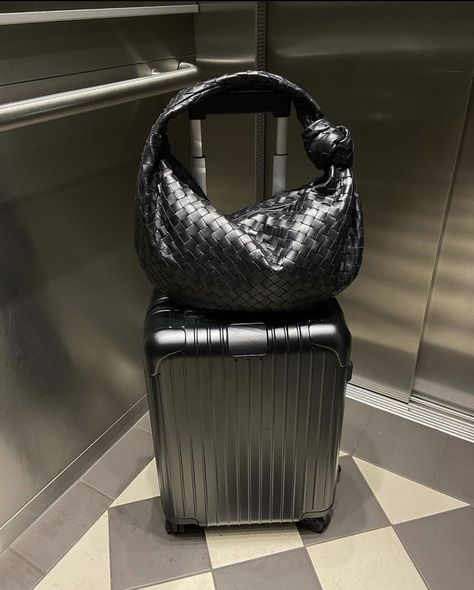 Rimowa Luggage Black, Black Rimowa Luggage, Black Luggage Aesthetic, Rimowa Suitcase Aesthetic, Black Suitcase Aesthetic, Suitcases Aesthetic, Rimowa Luggage Aesthetic, Packing Suitcase Aesthetic, Rimowa Black