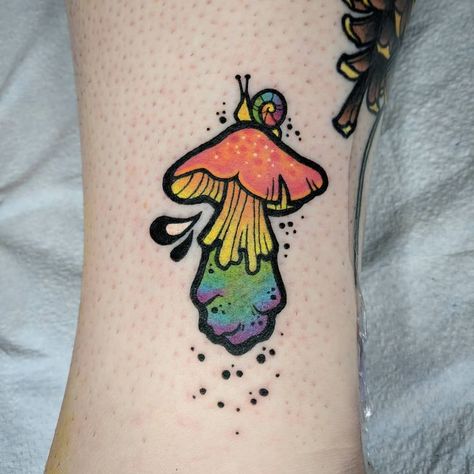 Orlando Kissimmee, Mushroom Tattoo, Colorful Tattoo, Hippie Tattoo, Petit Tattoo, Mushroom Tattoos, Alien Tattoo, Tatuaje A Color, Poke Tattoo