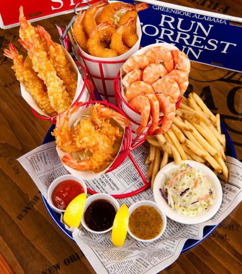 bubba gump shrimp company - shrimper's heaven Shrimp Mac And Cheese Recipe, Bubba Gump Shrimp, Food Street, Shrimp Pasta Recipes, Cheesecake Factory, Food Experiences, Picnic Foods, Dinner Is Served, Pasta Recipe