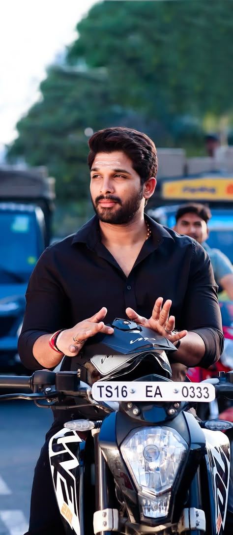 Allu Arjun Wallpapers Full Hd, Allu Arjun Arya 2 Movie Images Hd, Allu Arjun Hd Wallpaper New Look, Allu Arjun Dp, Ally Arjun, Varun Dhawan Hot Pics, Allu Arjun Hd Wallpaper, Allu Arjun Hairstyle New, South Actors