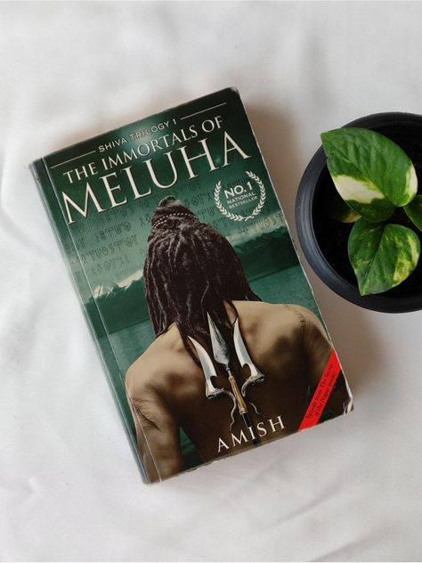 Meluha Book, Immortals Of Meluha, Hinduism Books, The Immortals Of Meluha, Streak Ideas, Book Library, Unread Books, Fantasy Novel, Book Photography