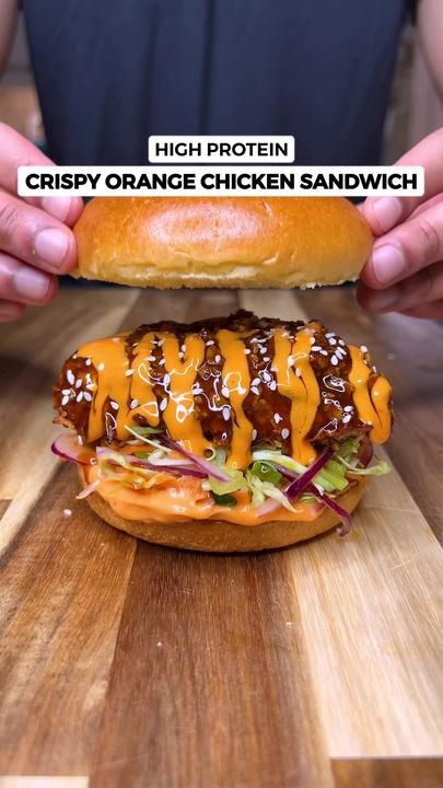 Crispy Orange Chicken, Healthy High Protein Meals, Orange Chicken, Food Recepie, Easy Delicious Recipes, Chicken Sandwich, High Protein Recipes, Sandwich Recipes, Healthy Meal Prep