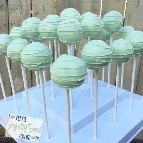 Mint Colored Cake Pops Cake Pops Sage Green, Green Cake Pops Ideas, Sage Cake Pops, Sage Green And Pink Cake Pops, Mint Green Cake Pops, Mint Party Decorations, Tiffany Blue Cake Pops, Mint Green Birthday, Frog Cookies