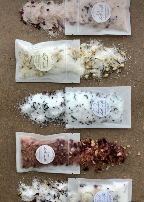 Floral Bath Salts, Bath Salts Diy, Drying Roses, Diy Kosmetik, Monthly Box, Floral Bath, Homemade Bath Products, Bath Salt, Relaxing Bath