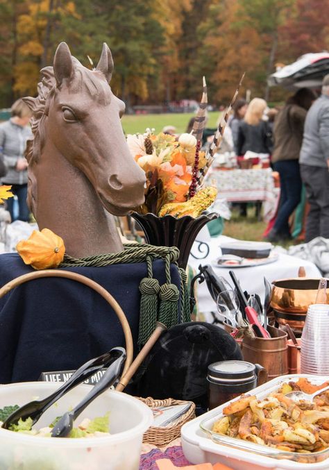 Decorating Your Steeplechase Tailgate - Wine and Country Life Horse Tailgate Ideas, Thanksgiving Tailgate, Steeplechase Tailgate, Fox Hunting Decor, Wine Country Decor, Horse Race Party, Preakness Party, Fall Tailgating, Horse Racing Party