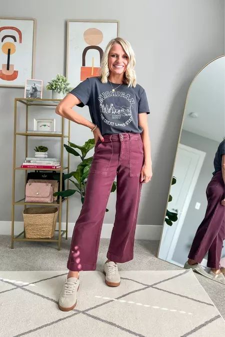 Love this state graphic tee from @maurces! Wide leg cropped pants and neutral tennis shoes. Elevated casual outfit for moms Casual Wide-leg Mom Fit Cropped Jeans, Casual Non-stretch Wide Leg Cropped Jeans, Cropped Graphic Tee Outfit, Casual Wide Leg Cropped Pants With Pull-on Style, Wide Leg Crop Pants Outfit, Non-stretch Wide Leg Cropped Jeans, Maeve Colette Cropped Wide-leg Pants, Cropped Pants Outfit, Graphic Tshirt Outfit