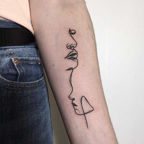 Sketchy face silhouettes tattoo on the left forearm Simple Unique Tattoos, Silhouette Tattoo, Tattoos Nature, One Line Tattoo, Single Line Tattoo, Tattoos Love, Shape Tattoo, Tattoo Zeichnungen, Silhouette Tattoos