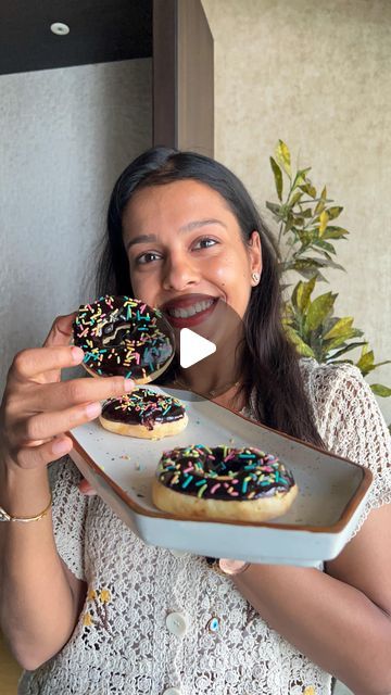 Do Nuts Donut Recipes, Doughnut Recipe Easy No Yeast, Easy Donut Recipe No Yeast, Donut Recipe Without Eggs, Donut Recipe No Yeast, Desserts Without Eggs, Easy Donut Recipe Baked, Baked Donuts Easy, Donuts Homemade