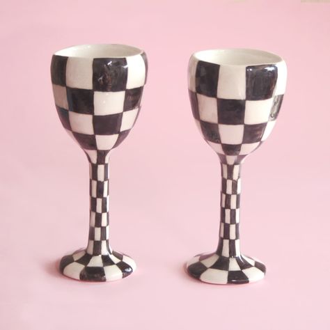 Ceramic Dishes Design, Pottery Wine Cups, Black And White Squares, Pattern Ceramic, Keramik Design, Ceramic Boxes, Wine Cup, Pottery Crafts, Earthenware Clay