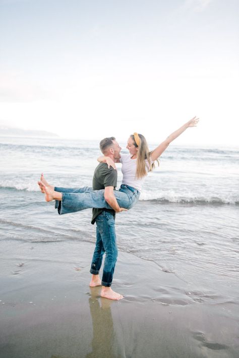 Coast Engagement Photos, Big Sur Engagement, Country Engagement Pictures, Oregon Beach, Cape Kiwanda, Engagement Photos Country, Beach Session, Pacific City, Engagement Shots