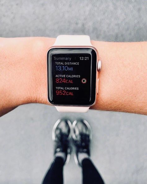 HOW I USE MY APPLE WATCH FOR FITNESS Apple Watch Fitness, Best Fitness Watch, Apple Smartwatch, Apple Watch Stand, Apple Watches, Iwatch Apple, Smart Watches, Fitness Watch, Workout Aesthetic