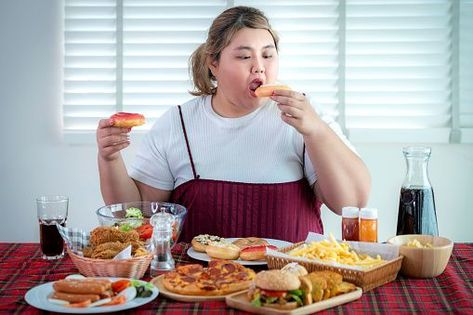 The four most fatty consuming exercises to attempt Weight reduction requires persistence as it can require a long time to lose an emotional measure of weight. Here are the five most unhealthy consuming exercises to speed the interaction. Fast Food Drinks, Eat Snacks, People Food, Ate Too Much, People Eating, Diet Motivation, Junk Food, Weight Gain, Healthy Eating