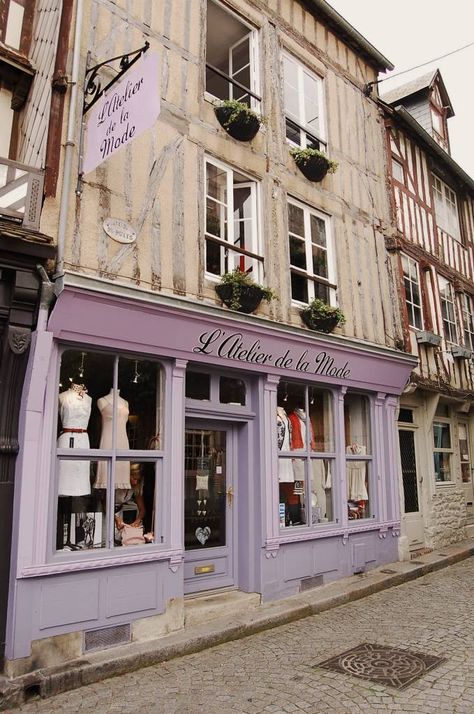 Wish I worked in this dress shop and lived in the apartment above it :o) Dress Shop Exterior, Boutique Exterior, Shop Facade, Cute Store, Storefront Design, Building Front, Mix Use Building, Store Windows, Paris Shopping