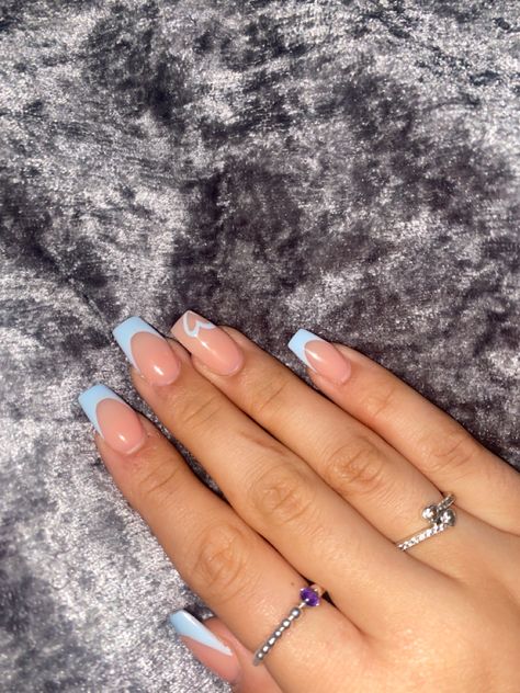 Medium Acrylic Nails Coffin Ideas Simple, Acrylic Nails Ideas Light Blue, Simple Blue French Tip Nails, Baby Blue Nail Design Ideas, Blue And White Acrylic Nails Design, Prom Nails Baby Blue, Nails For Dominican Republic, Nail Inspo Trendy Blue, Nails Baby Blue Design