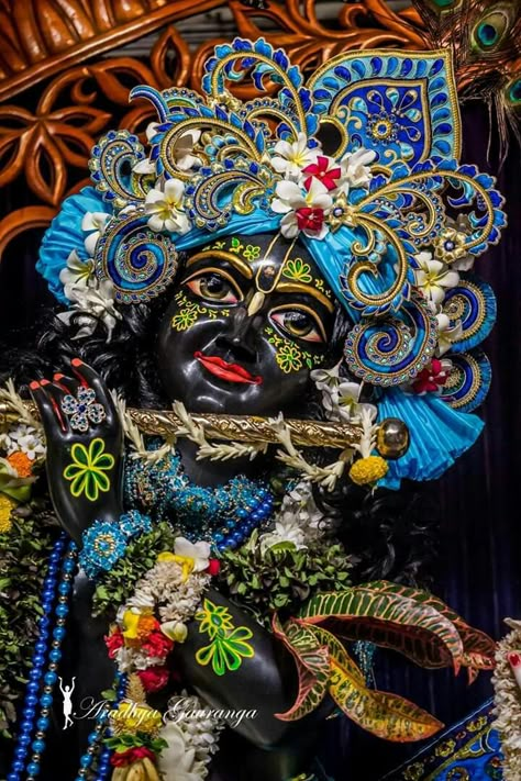 Iskcon Mayapur Iskcon Mayapur, Krishna Birthday, Iskcon Vrindavan, Iskcon Krishna, Ram Wallpaper, Radhe Shyam, Krishna Drawing, Krishna Flute, Shree Krishna Wallpapers