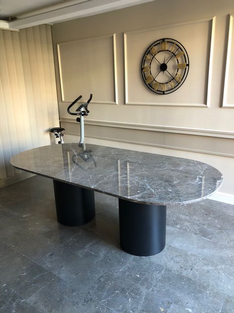 Granite Dining Table, Classic Bedroom Design, Granite Table, Bungalow Interior, Office Wall Design, Coffee Table Furniture, Dinning Room Design, Dinner Room, Bar Interior