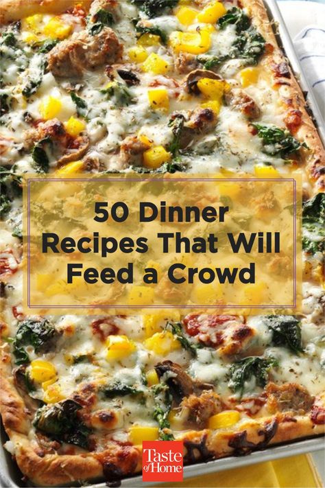 Feed the whole family (and a few more!) with these delicious dinner recipes that serve 12 or more! Dinner Big Family, Healthy Sunday Dinner, Dinner For Group, Large Family Dinner Ideas, Sunday Family Dinner Ideas, Easy Summer Dinner Ideas, Big Family Dinner, Large Family Meals, Sunday Dinner Recipes