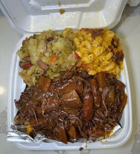 Pot Roast Soul Food, Best Pot Roast Ever, Soul Food Recipes, Candied Yams, Catering Food Displays, Best Pot Roast, Easy Crockpot Dinners, Eat Me, Food Carving