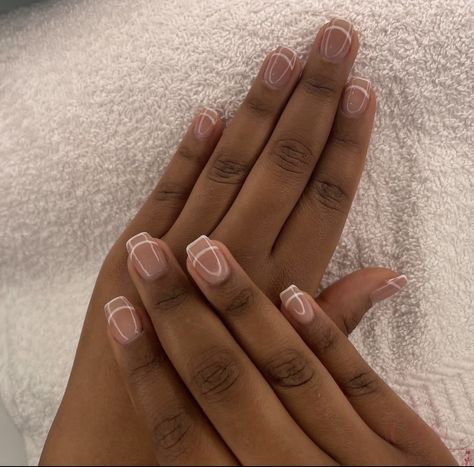 Short Hand Nails, Simple Short Gel Nails Classy, Elegant Pedicure Ideas, Pretty Nails Simple Classy Short, Short Gel Nails For Work, Acrylic Nails No Tips, Manicure Ideas For Short Nails Natural Classy, Simple Pink Nail Designs Short, Neutral Nails On Black Women