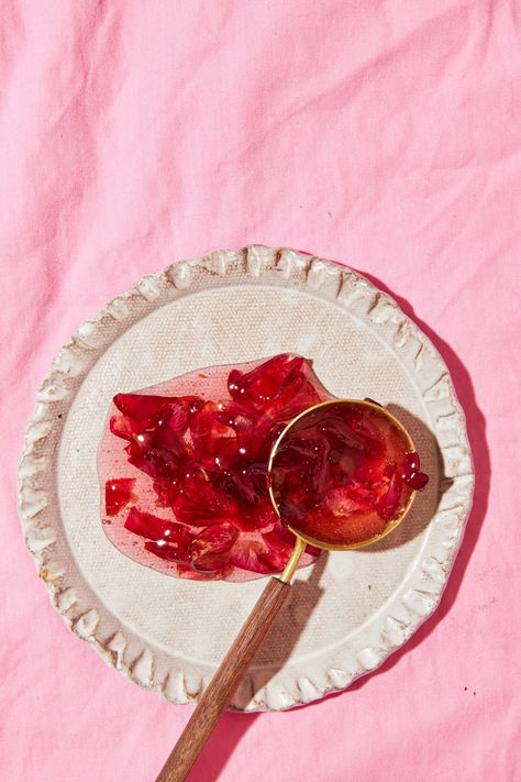 Rose Petal Jam.. Jason's rose plant that I don't really like gave a lot of roses so I obviously stole them all and made a small of jam! • • • • • #feedfeed #thebakefeed #f52grams #foodfluffer #thekitchn #hautecuisines #edibleflowers #eeeeeats #beautifulcuisines #foodblogfeed #eattheworld #foodandwine #rose Rose Petal Jam, Rose Jam, Rose Flavored, Rose Plant, Food Mood, Planting Roses, Edible Flowers, Marmalade, Rose Petals