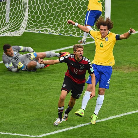 Germany beat Brazil 7-1! Watch all 7 Germany goals Brazil Vs Germany, World Cup Photos, Brazil Germany, Usa Soccer Team, World Cup Games, Cup Game, German Men, 2014 World Cup, Usa Soccer