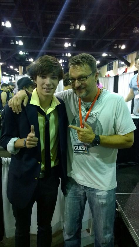 Steve Blum with Spike (cowboy bebop) cosplayer! Cowboy Bebop Cosplay, Steve Blum, Cowboy Bebop, Voice Actor, Che Guevara, Cowboy, Actors, Drawings, Fictional Characters